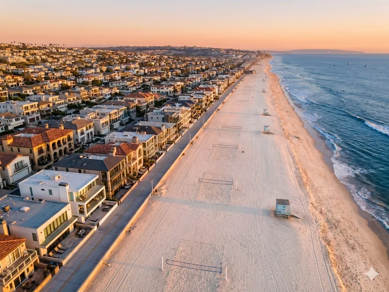 Manhattan Beach oceanfront with volleyball courts
